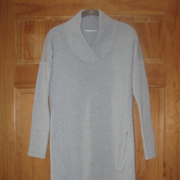 Athleta Gray Long Sleeve Sweatshirt Dress with Two Side Zip Pockets - Picture 1 of 4